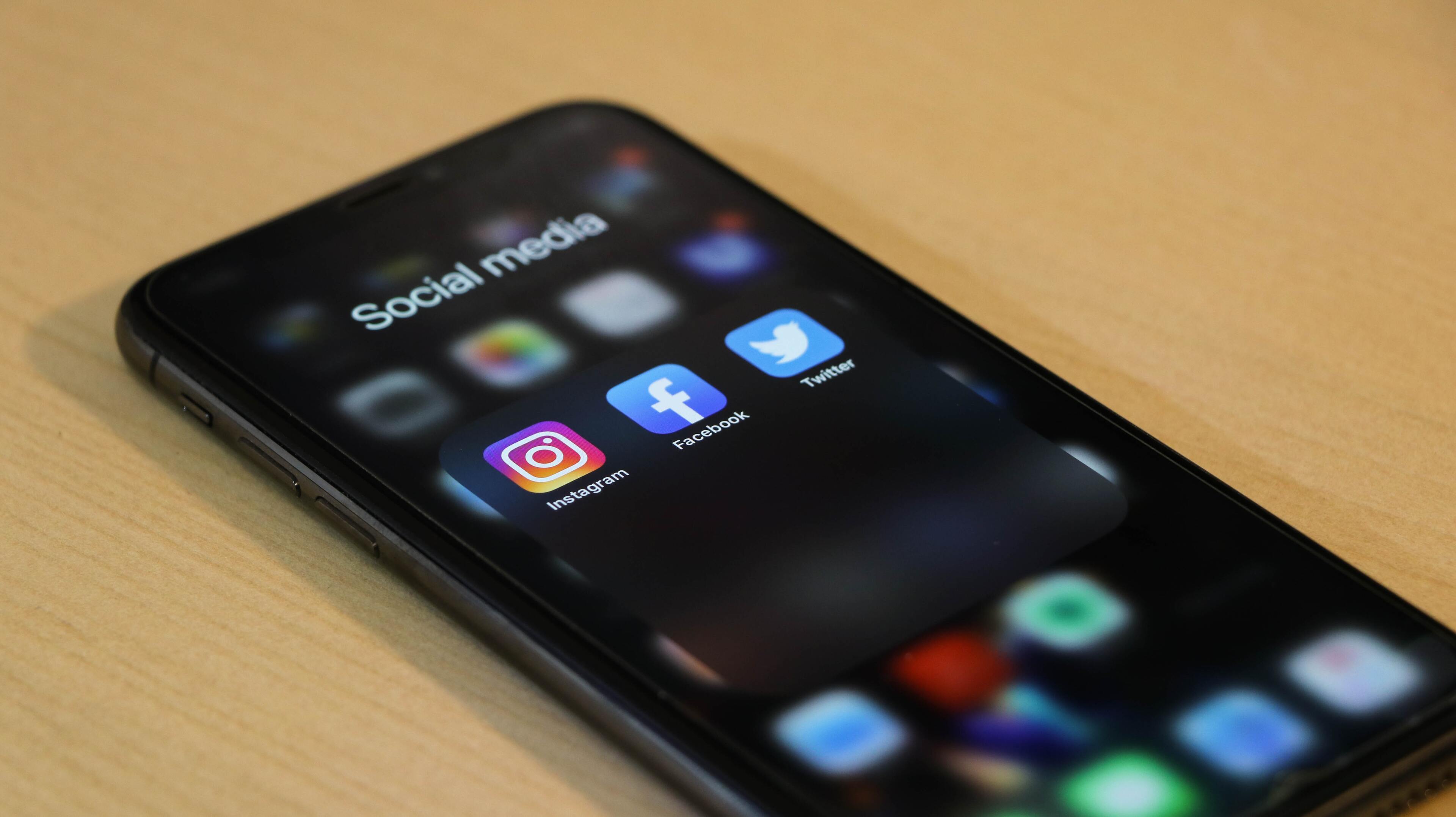 7 ways for bus operators to increase engagement on social media