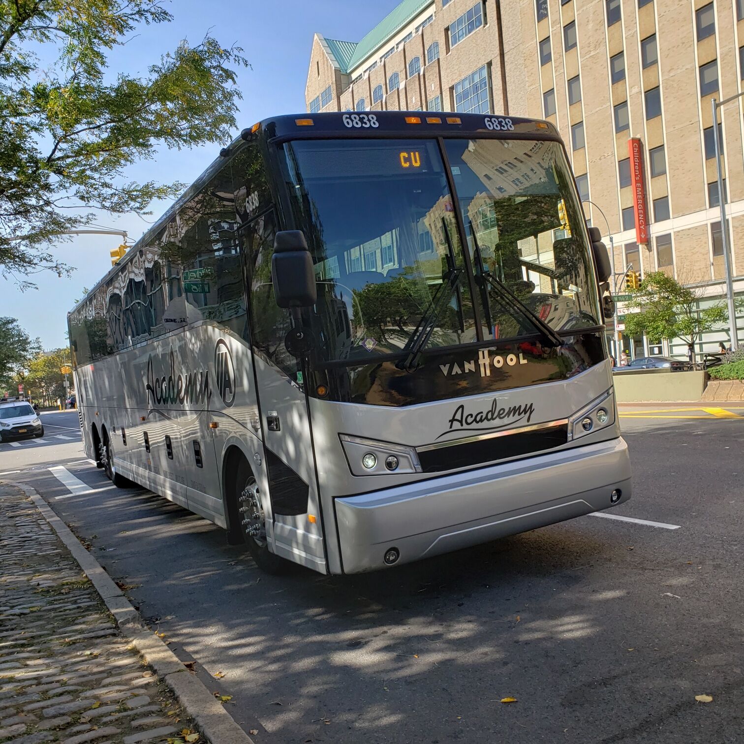 Academy Bus implements return-to-campus transportation service